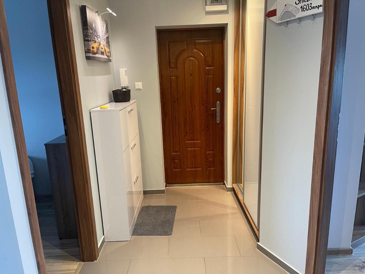 Apartament Z Widokiem Jelenia Gora Dış mekan fotoğraf